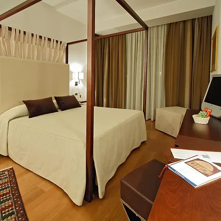 Del Campo Hotel 4*