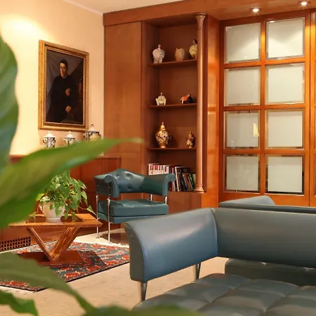 ホテル デル カンポ 4*