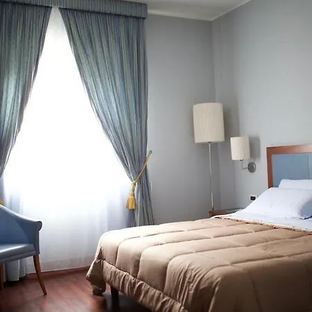 デル カンポ マテーラ